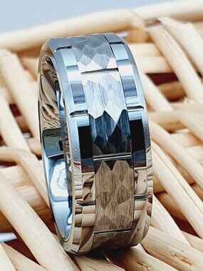 Men's Tungsten Carbide Ring Silver Brushed Geometric Band Style GALTUN595-10.5